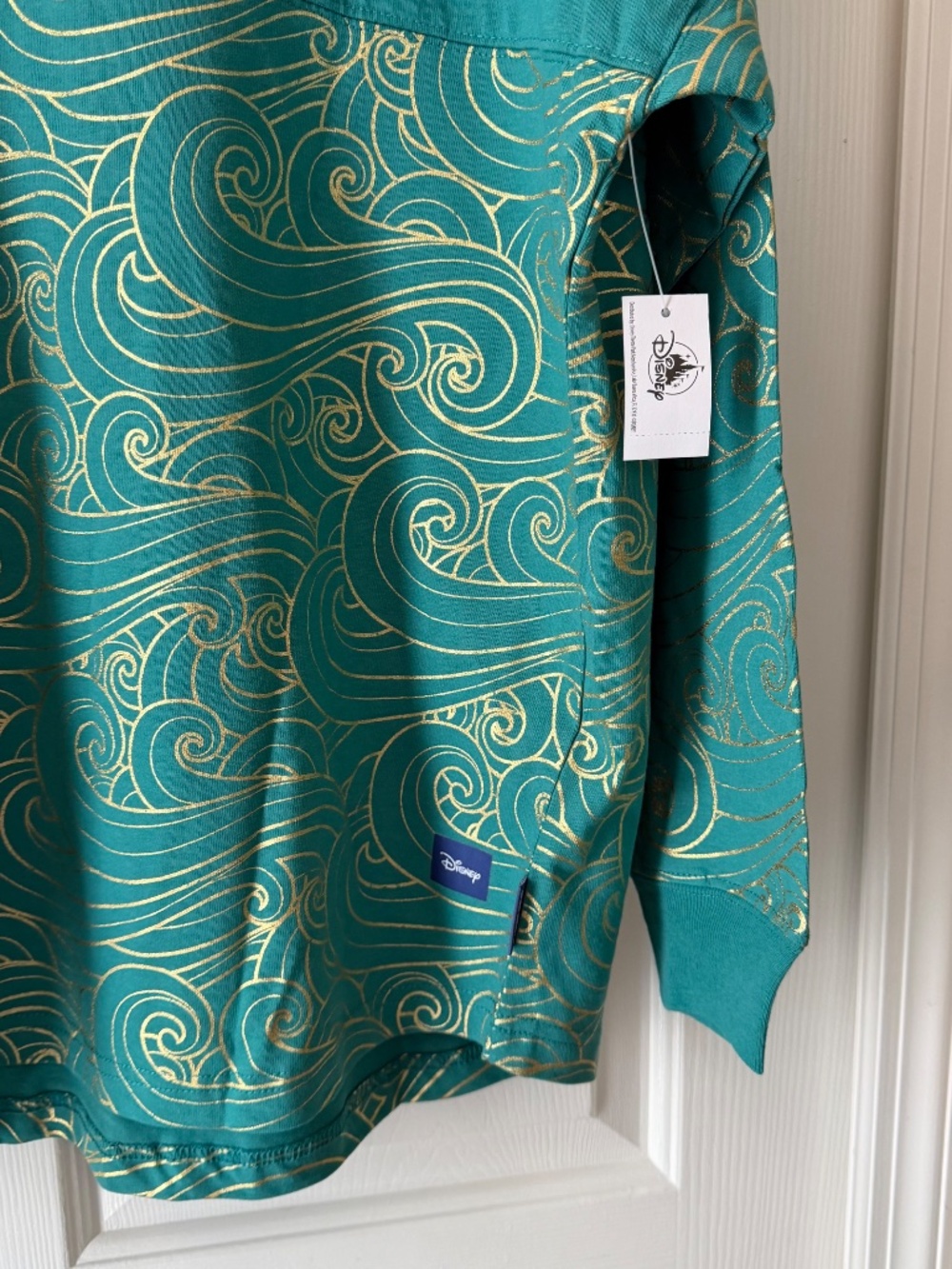 NWT DCL Disney Treasure Turquoise And Gold Spirit Jersey | XL - Picture 4 of 5